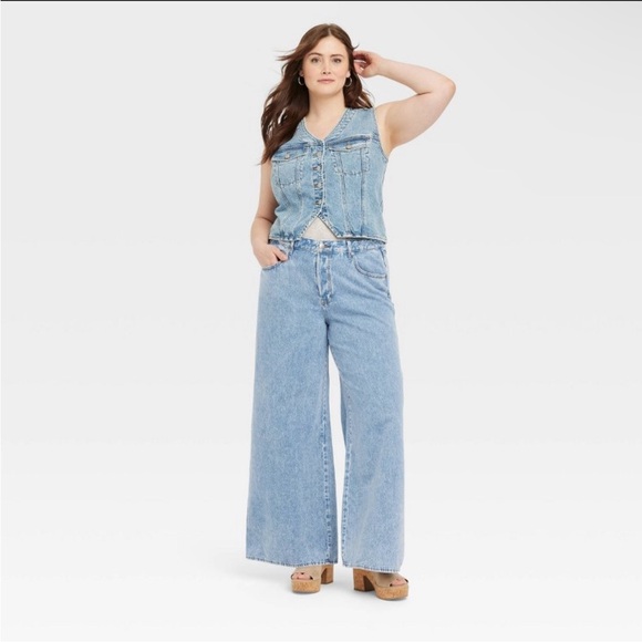 Mid-Rise Super Wide Legged Jeans Size 22 - Picture 9 of 9